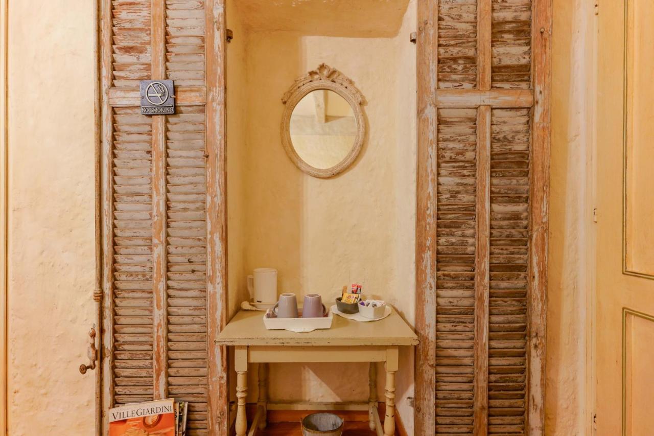 Gallery Guesthouse Bologna Exterior foto